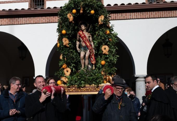 Imagen del Glorioso San Sebastián en procesión 