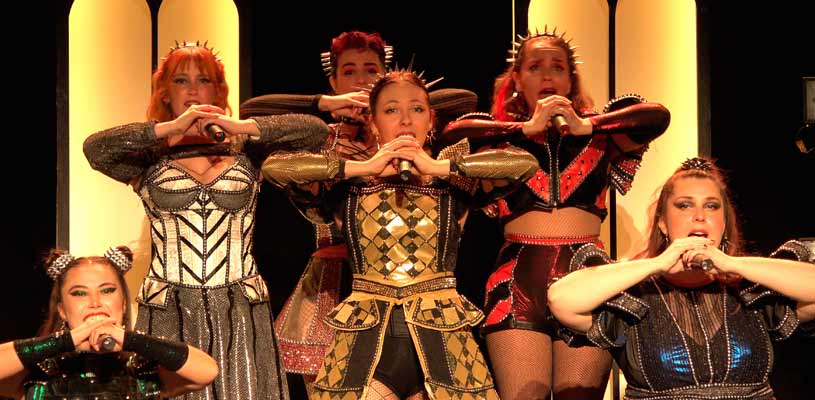 Seis, El musical