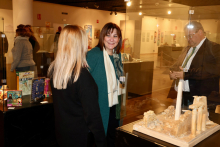 Susana visita exposición Con Disney a Egipto